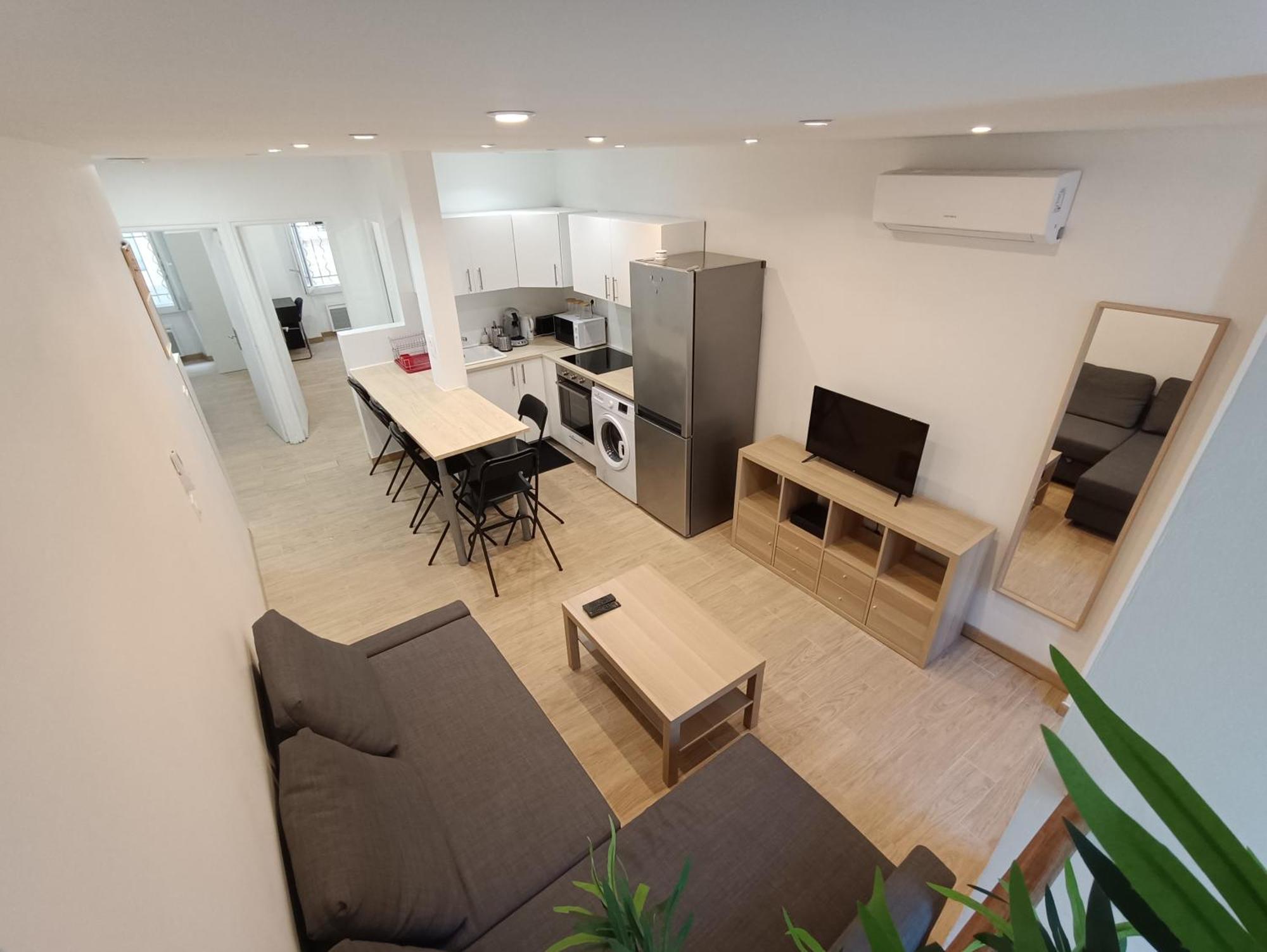 T3 Renove Avec Cour, Intra Muros Avignon Eksteriør billede